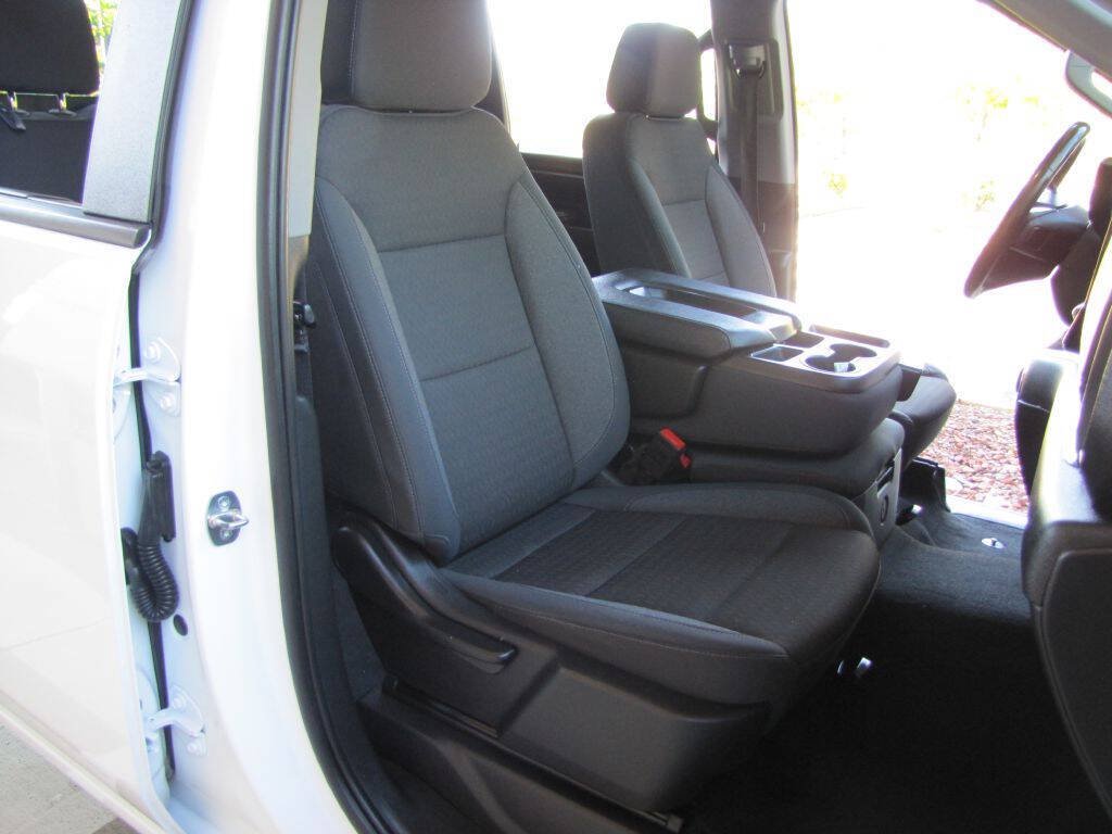 Used 2024 Chevrolet Silverado 2500 LT AWD/4WD image 14