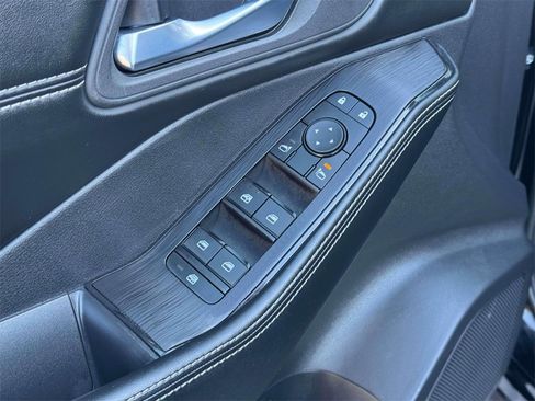 Certified 2024 Nissan Rogue SV w/ SV Premium Package image 17