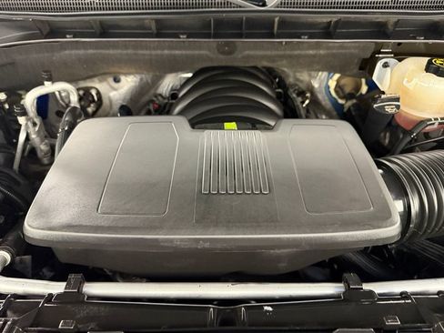 Used 2023 Chevrolet Silverado 1500 ZR2 w/ Technology Package AWD/4WD image 34