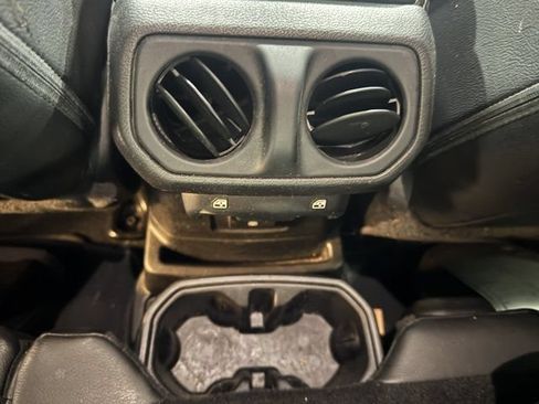 Used 2018 Jeep Wrangler Unlimited Sahara w/ Dual Top Group AWD/4WD image 17