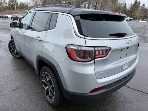 New 2026 Jeep Compass Limited AWD/4WD image 2