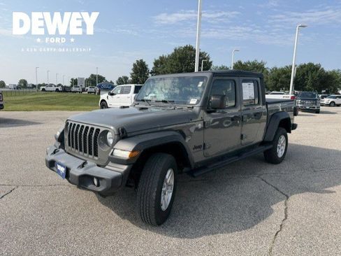 Used 2020 Jeep Gladiator Sport w/ Quick Order Package 24S AWD/4WD image 3