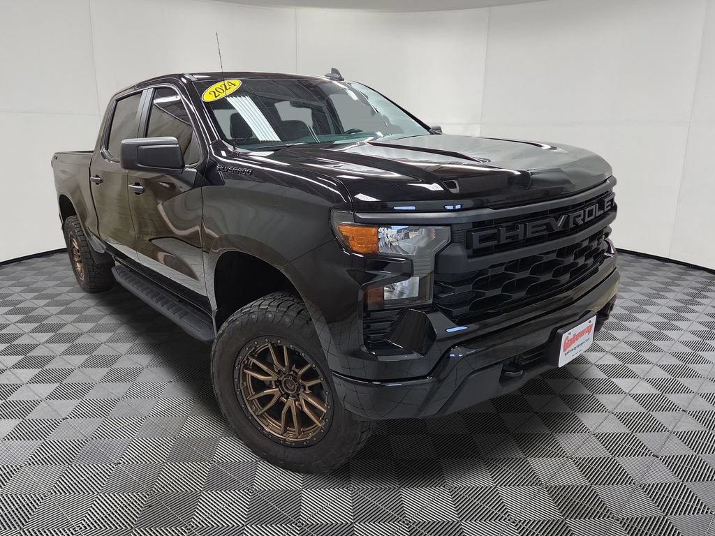 Used 2024 Chevrolet Silverado 1500 Custom AWD/4WD image 3