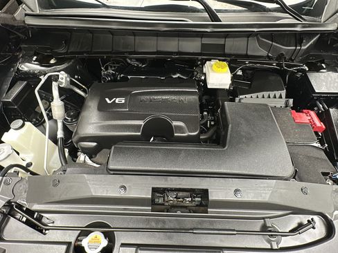 Used 2024 Nissan Pathfinder SL w/ SL Premium Package AWD/4WD image 24