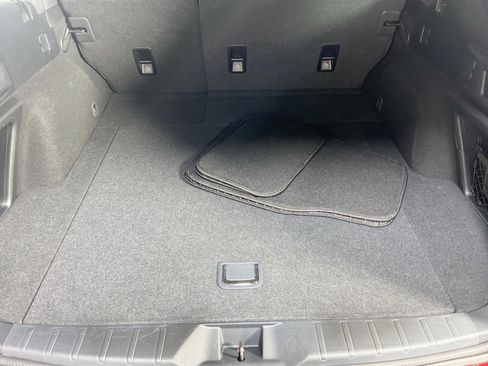 Used 2022 Subaru Outback Premium image 23