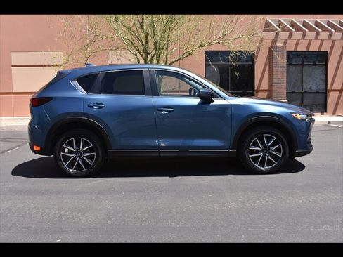 Used 2018 MAZDA CX-5 Touring w/ Preferred Equipment Package FWD image 1