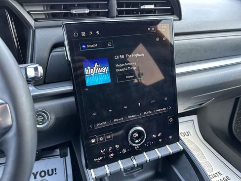 Used 2025 GMC Terrain Elevation image 16