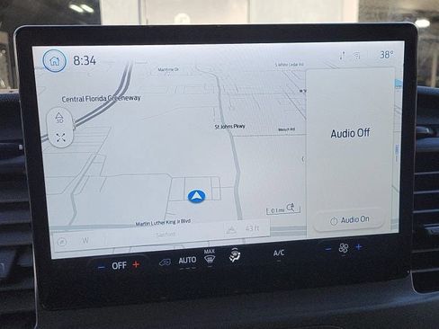 Used 2022 Ford E-Transit Medium Roof image 8