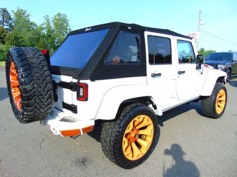 Used 2016 Jeep Wrangler Unlimited Sport w/ Connectivity Group AWD/4WD image 46