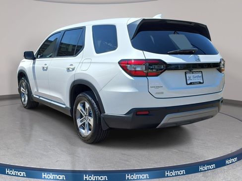 Certified 2025 Honda Pilot EX-L image 7