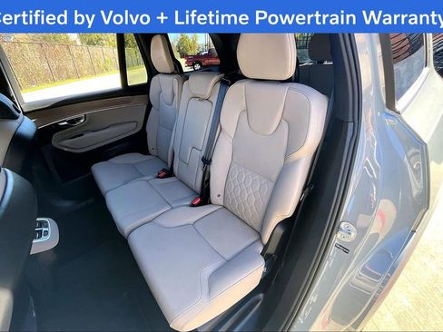 Used 2025 Volvo XC90 B6 Plus image 34