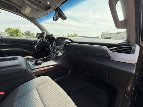 Used 2018 GMC Yukon XL SLE w/ SLE Value Package AWD/4WD image 32