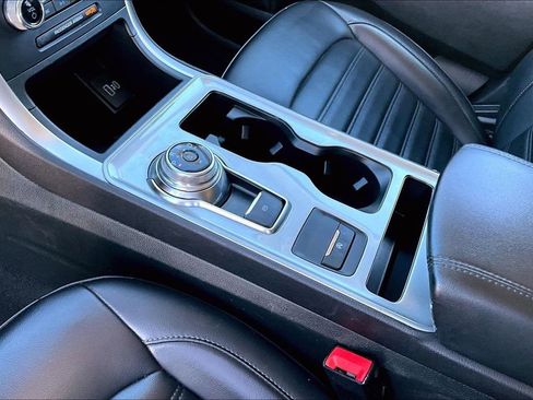 Used 2024 Ford Edge SEL image 14