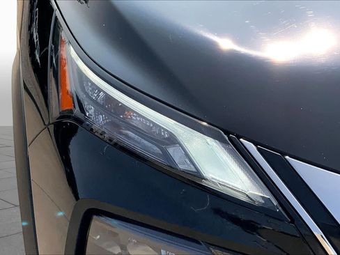 Used 2021 Nissan Rogue S FWD image 26