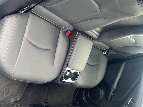 Used 2017 Toyota Prius Prime Premium FWD image 19