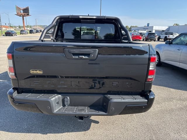 Used 2024 Nissan Frontier SV w/ Hardbody Edition AWD/4WD image 11