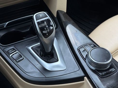 Used 2018 BMW 330i Sedan RWD image 30