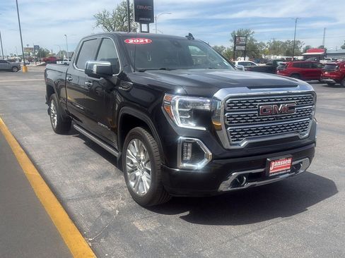 Used 2021 GMC Sierra 1500 Denali w/ Denali Ultimate Package AWD/4WD image 10
