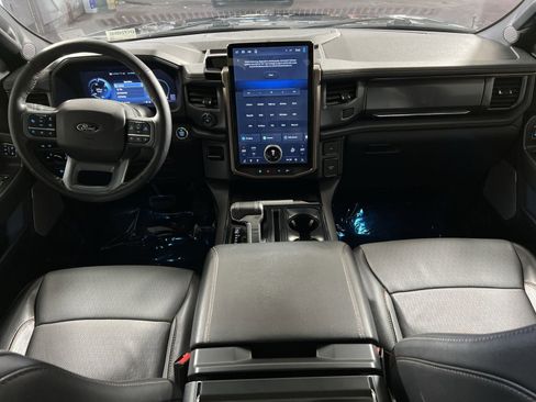 Used 2024 Ford F150 Lightning Lariat image 23