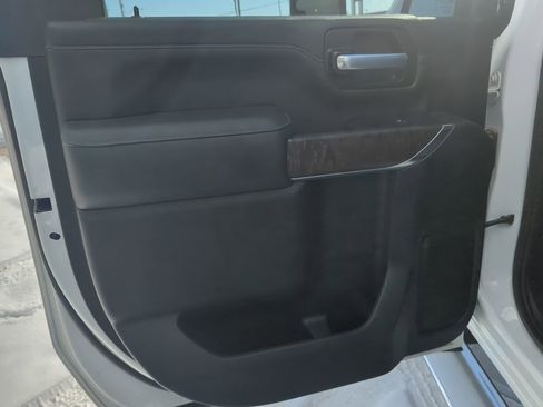 Used 2021 GMC Sierra 2500 Denali w/ Denali Ultimate Package image 13