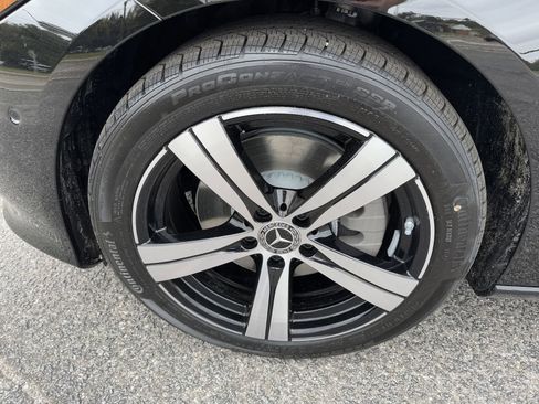 Used 2025 Mercedes-Benz C 300 Sedan image 7