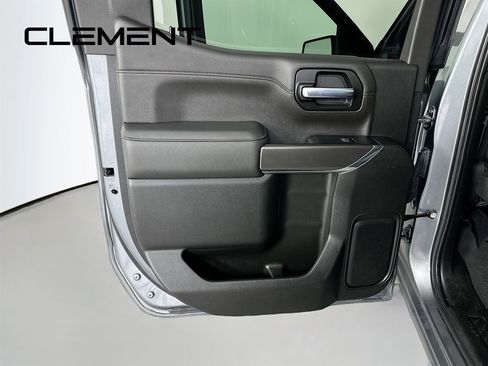 Used 2022 GMC Sierra 1500 AT4 w/ AT4 Carbonpro Edition AWD/4WD image 32