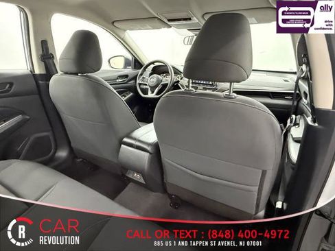 Used 2024 Nissan Altima 2.5 SV image 45