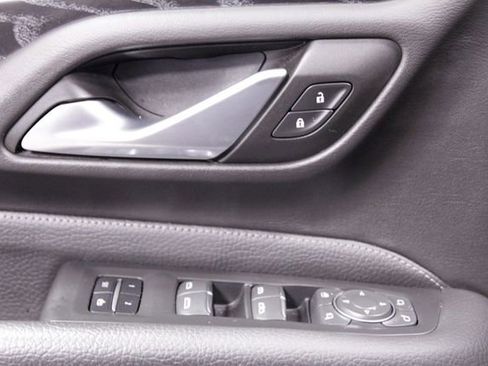 Used 2023 GMC Yukon Denali image 27