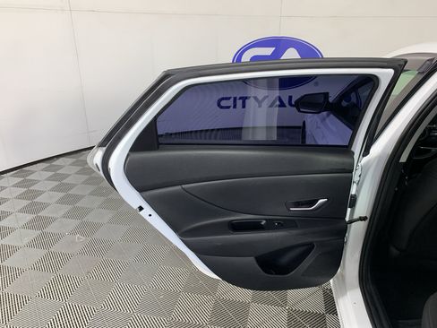 Used 2021 Hyundai Elantra SEL FWD image 27