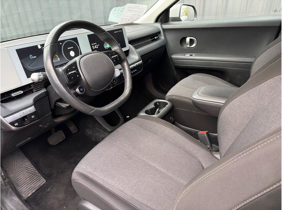Used 2024 Hyundai Ioniq 5 SEL AWD/4WD image 2