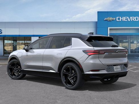 New 2026 Chevrolet Equinox EV RS image 3