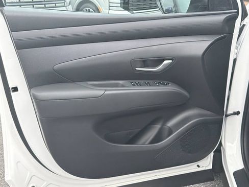New 2026 Hyundai Tucson SE w/ Tow & Go Package FWD image 12