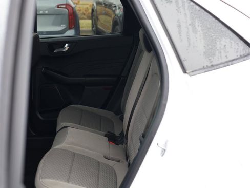 Used 2021 Ford Escape SE image 18