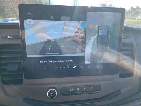 Certified 2022 Ford Transit 350 XLT image 34