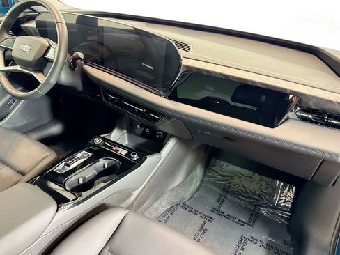 Used 2025 Audi A6 e-tron Ultra w/ Ultra Package image 27