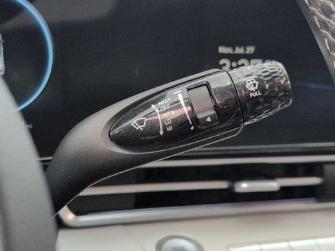 Used 2024 Hyundai Elantra Limited FWD image 26