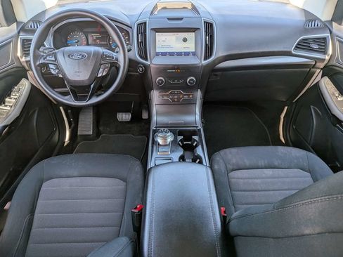 Used 2020 Ford Edge SE FWD image 16