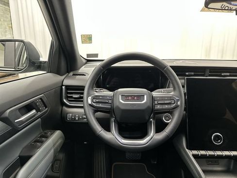 Used 2026 GMC Terrain AT4 w/ Convenience Package III AWD/4WD image 15