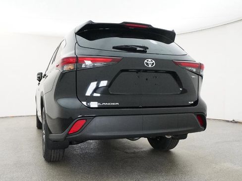 New 2026 Toyota Highlander XLE image 58