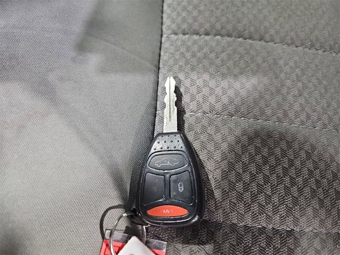 Used 2006 Jeep Grand Cherokee Laredo image 38