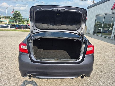 Used 2015 Subaru Legacy 3.6R Limited AWD/4WD image 7