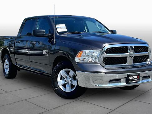 Used 2022 RAM 1500 Classic SLT RWD image 4