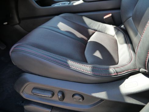 Used 2025 Honda Pilot Black Edition image 20