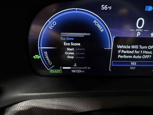 Used 2023 Toyota Crown XLE image 19