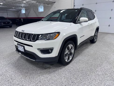 Used 2019 Jeep Compass Limited AWD/4WD image 7