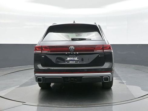 New 2026 Volkswagen Atlas Peak Edition image 6
