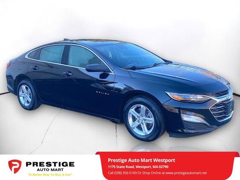 Used 2023 Chevrolet Malibu LS image 1