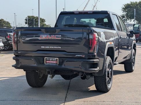 Used 2026 GMC Sierra 2500 AT4 AWD/4WD image 4