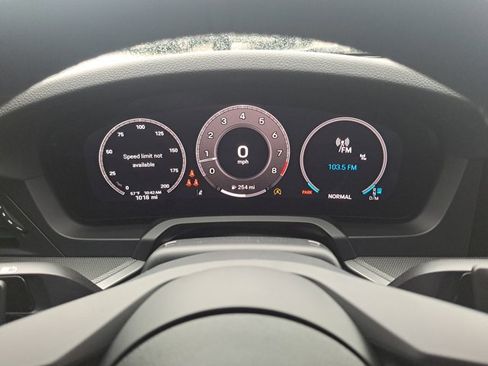 Certified 2025 Porsche 911 Carrera image 24