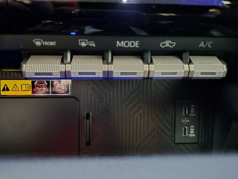 New 2025 Toyota Tacoma SR5 image 34